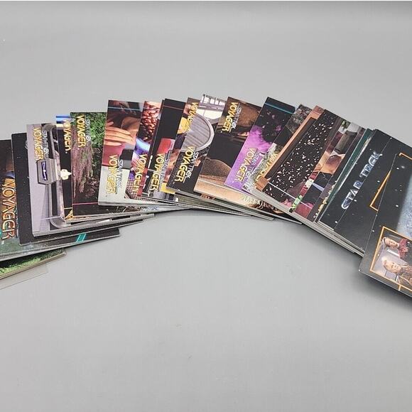 Star Trek Voyager Season 2 #'s 91-199 Base Set Trading Cards - Picture 6 of 6